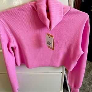 Never worn pink cropped turtleneck